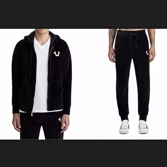 True Religion velour Sweatsuit 100% Authentic 🔥🔥 - Picture 3 of 8